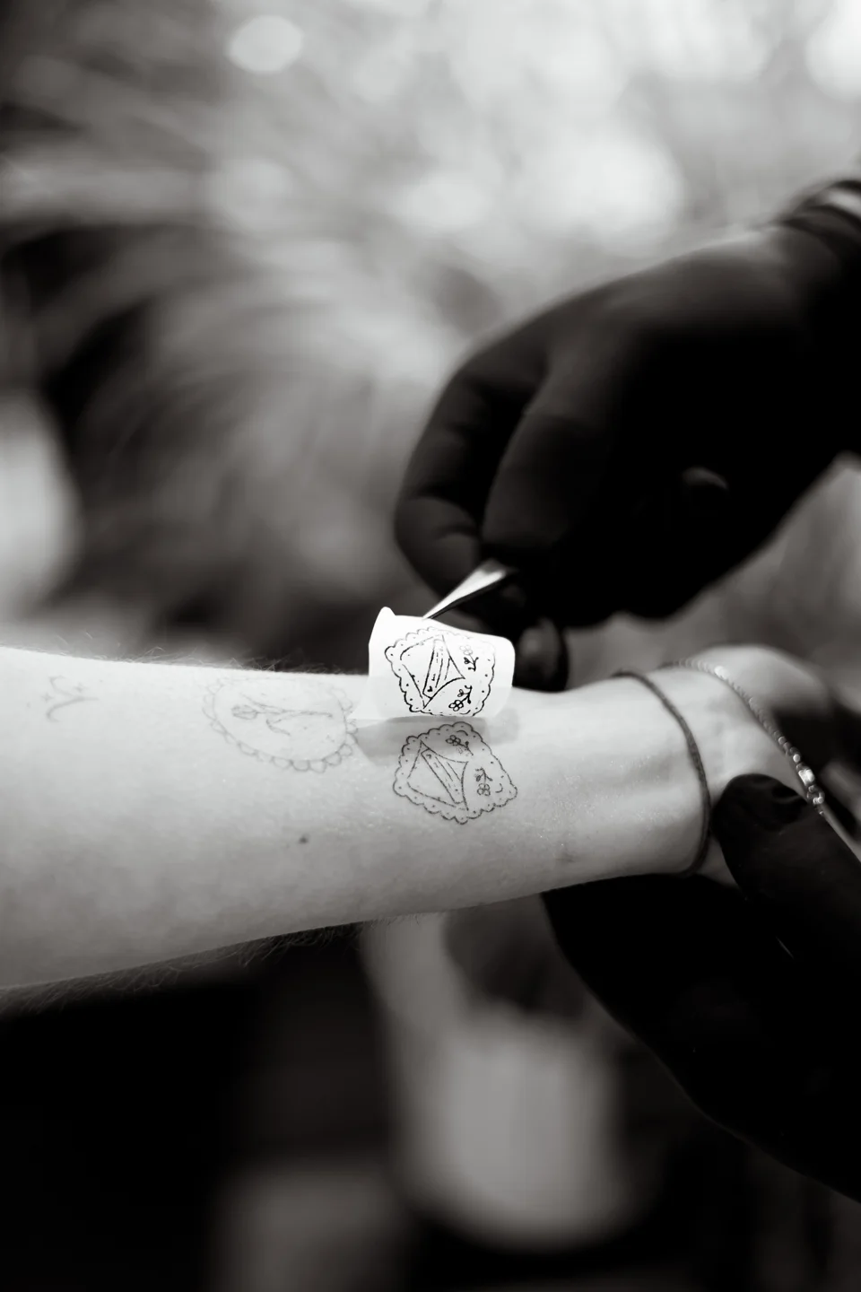 Prática e tatuagens realizadas por alunos da Academy.