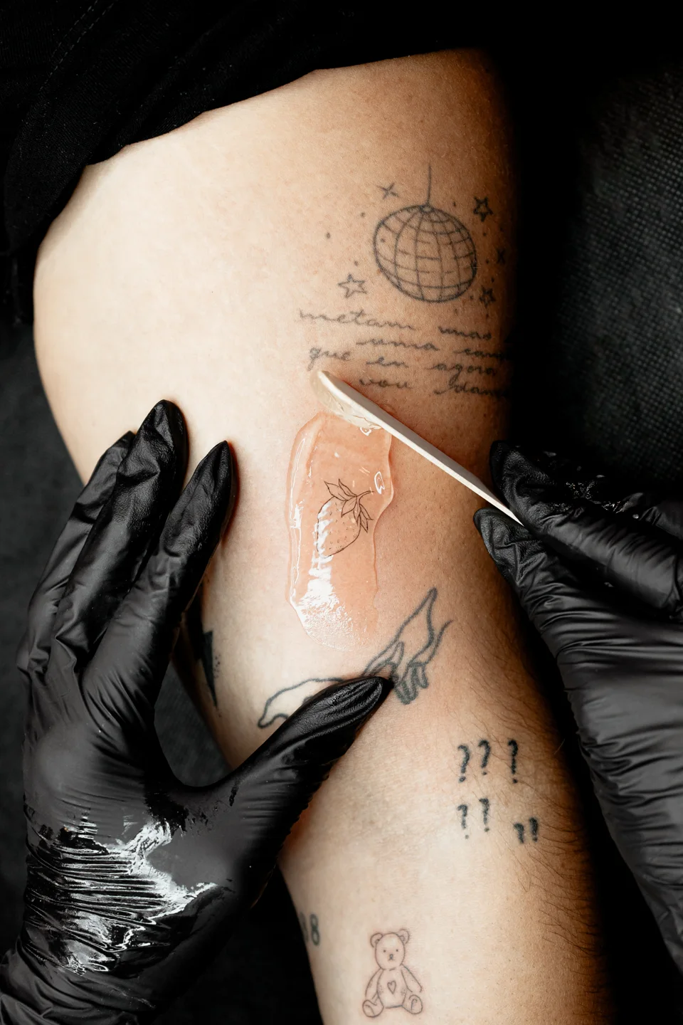 Prática e tatuagens realizadas por alunos da Academy.